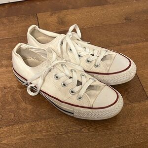 Converse Cream Low-Top Sneakers with white laces, women’s size 5.5